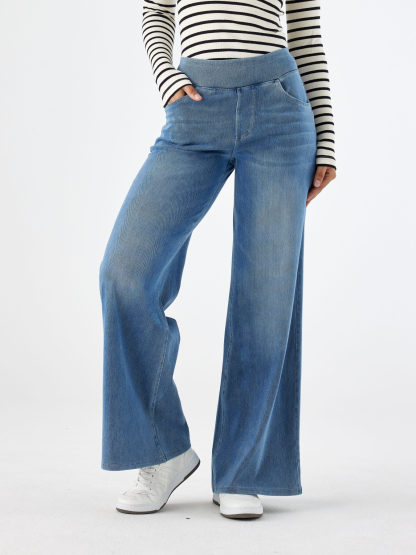 Light Wash High Waist Pull-On Wide Leg Jeans for Women - Stretchy Comfort Denim Pants