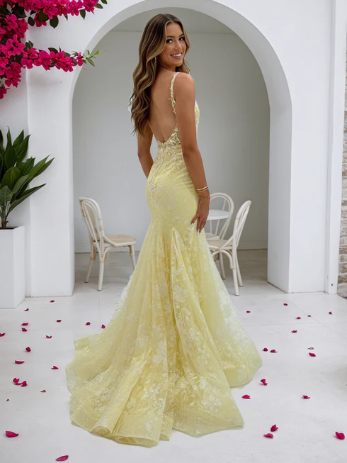 Yellow Spaghetti Straps Lace Applique V Neck Mermaid Prom Dresses