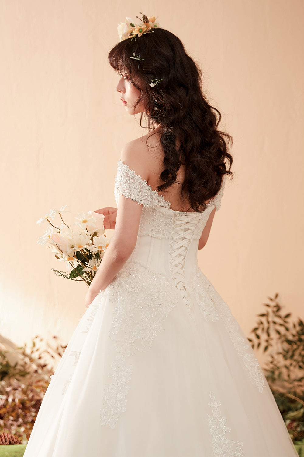 A Line Sweetheart Sleeveless Wedding Dress with Lace Applique