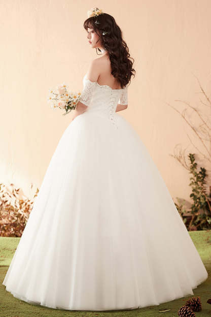 Romantic Lace Embroidered Strapless Princess Wedding Dress