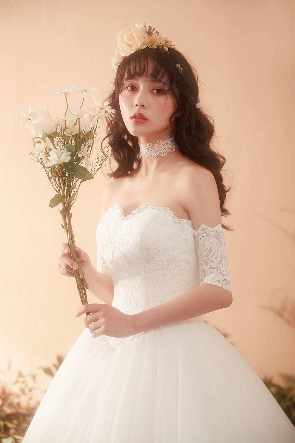 Romantic Lace Embroidered Strapless Princess Wedding Dress