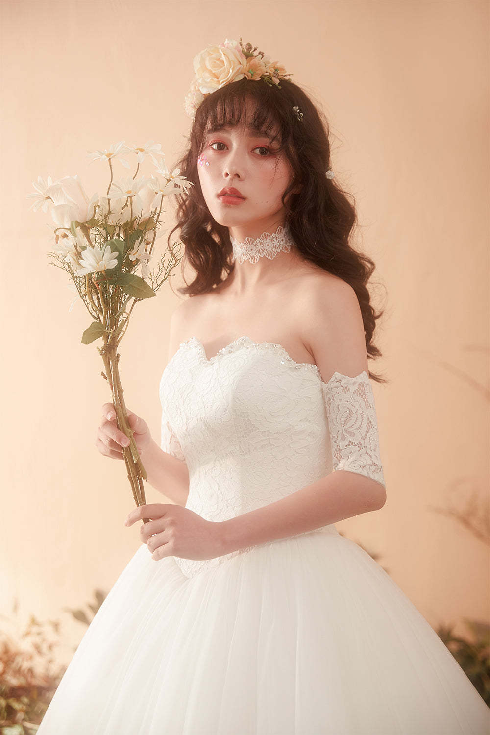 Romantic Lace Embroidered Strapless Princess Wedding Dress