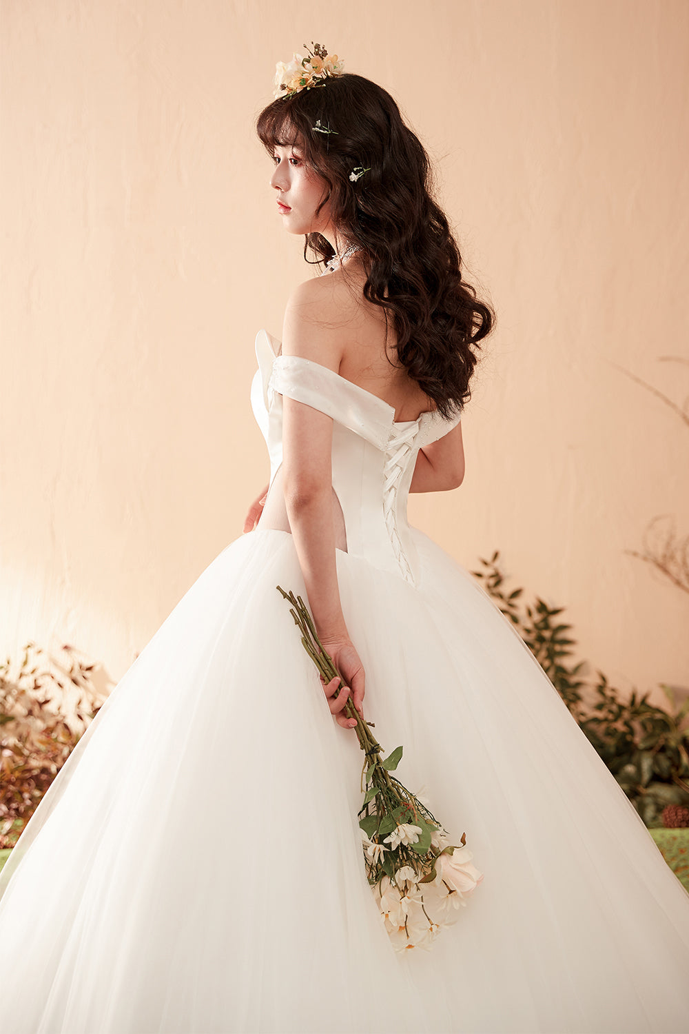 Elegant Off-Shoulder Ball Gown Wedding Dress with Statement Bow