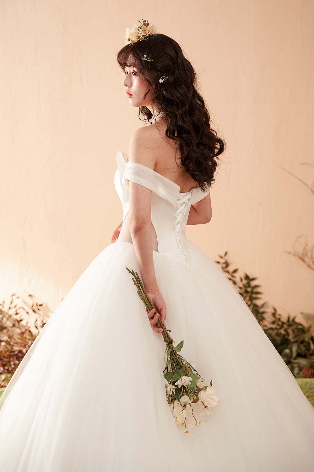 Elegant Off-Shoulder Ball Gown Wedding Dress with Statement Bow