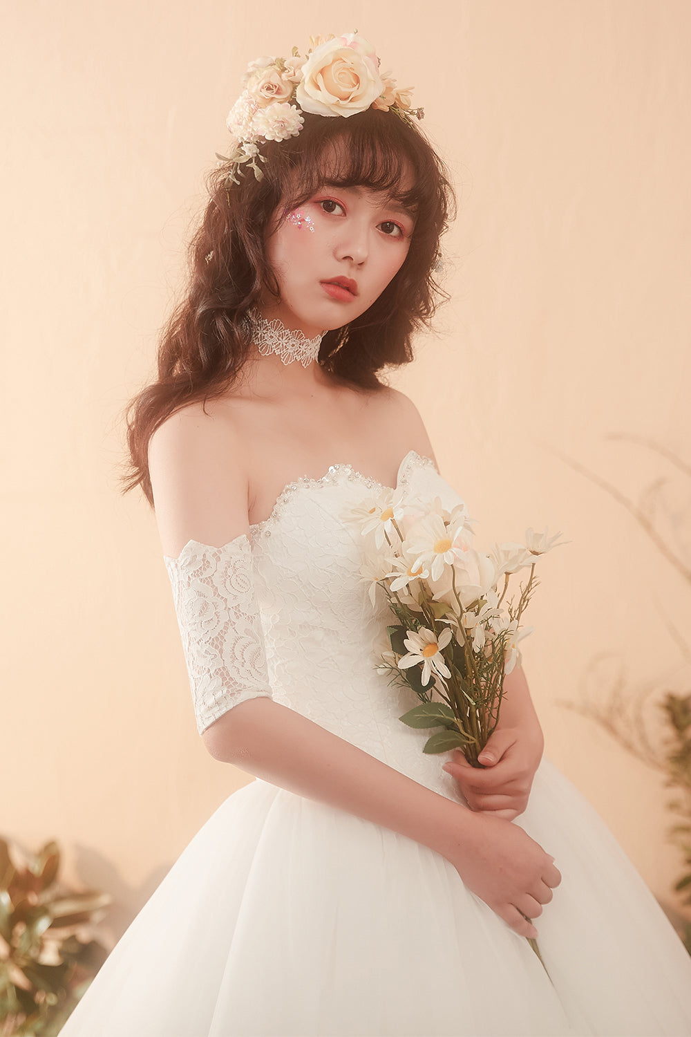 Romantic Lace Embroidered Strapless Princess Wedding Dress