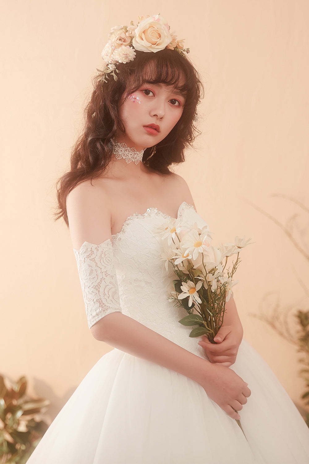 Romantic Lace Embroidered Strapless Princess Wedding Dress