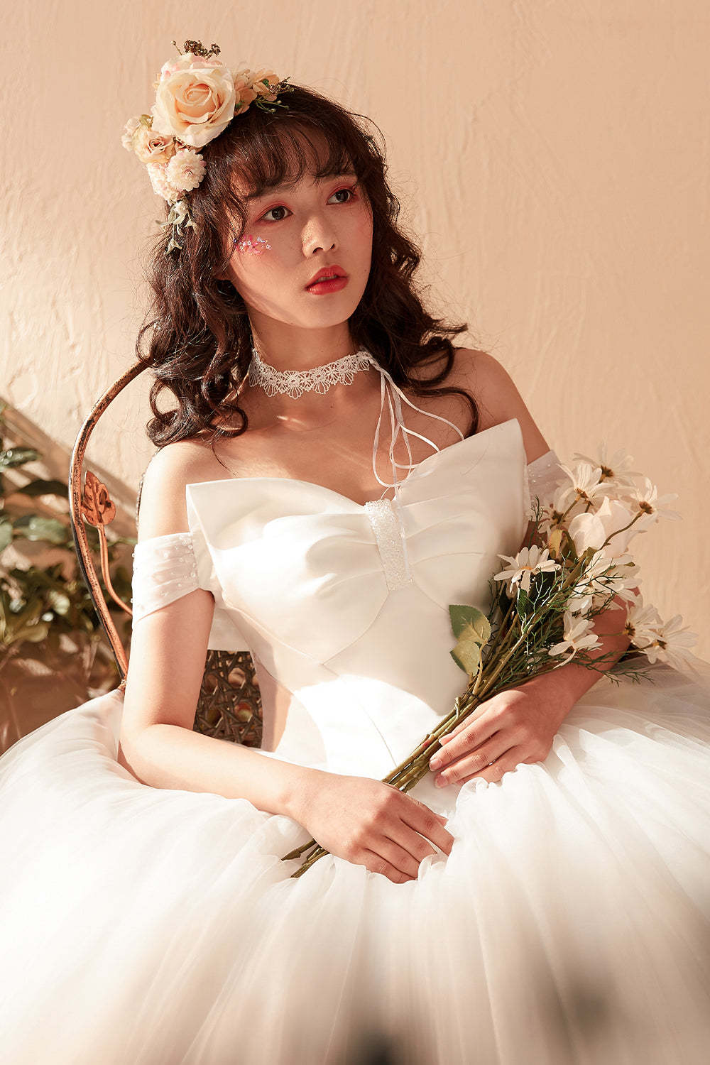 Elegant Off-Shoulder Ball Gown Wedding Dress with Statement Bow