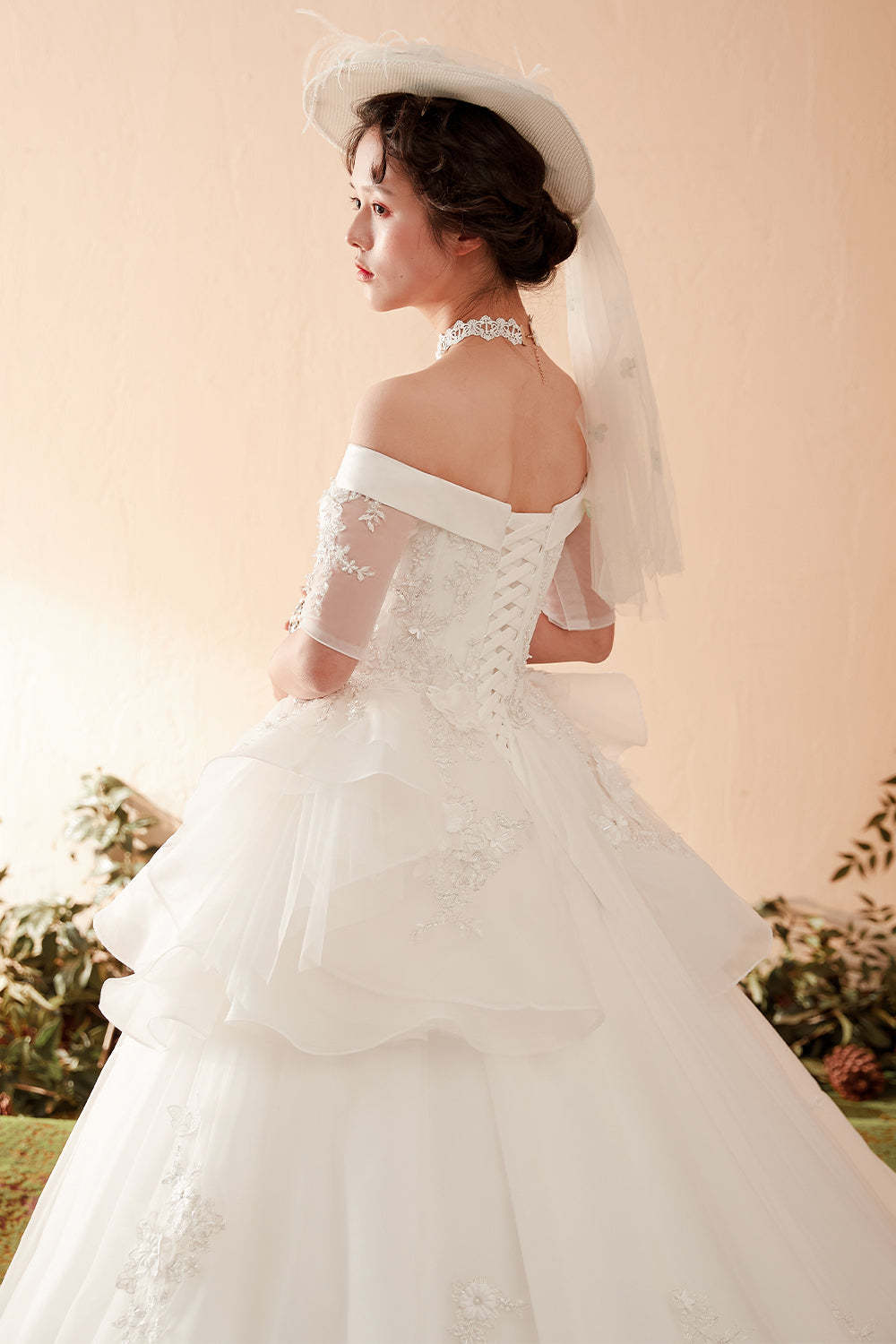 Exquisite Off-Shoulder Ball Gown Wedding Dress with Floral Lace Embellishments