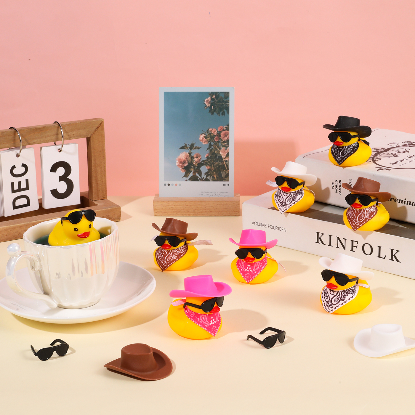sixwipe 12 Pack Rubber Duck for Bath, Cowboy Rubber Duck with Hat and Sunglasses, West Cowboy Duck, Mini Bath Duck Toys for Birthday Swimming Party Gift Favor Decorations