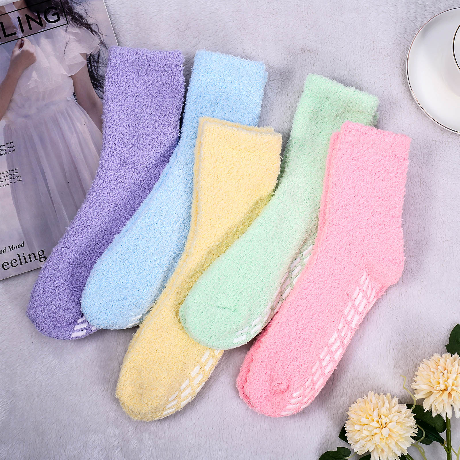 Springcorner 5 Pairs Fuzzy Socks for Women, Non Slip Fluffy Soft Warm Cozy Crew Socks with Grips for Winter, Soft Thermal Fuzzy Socks for Home Sleeping