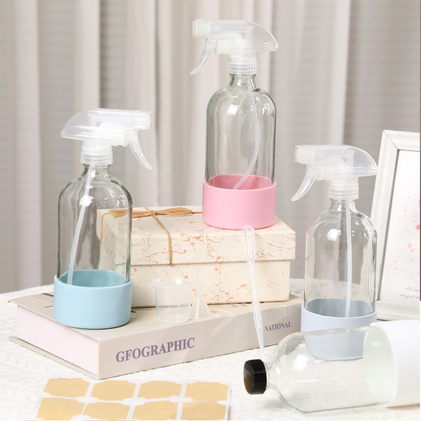 Armscye 4 Pack 16.9 Oz Glass Spray Bottles, Empty Clear Squirt Bottles with Adjustable Nozzle, Refillable Spray Container for Essential Oils, Hair, Cooking, Cleaning Sprayers with Rich Accessories