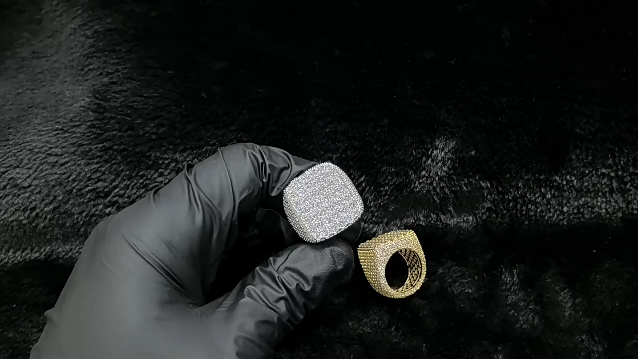 Fashionable ring copper inlaid cubic zirconia ring