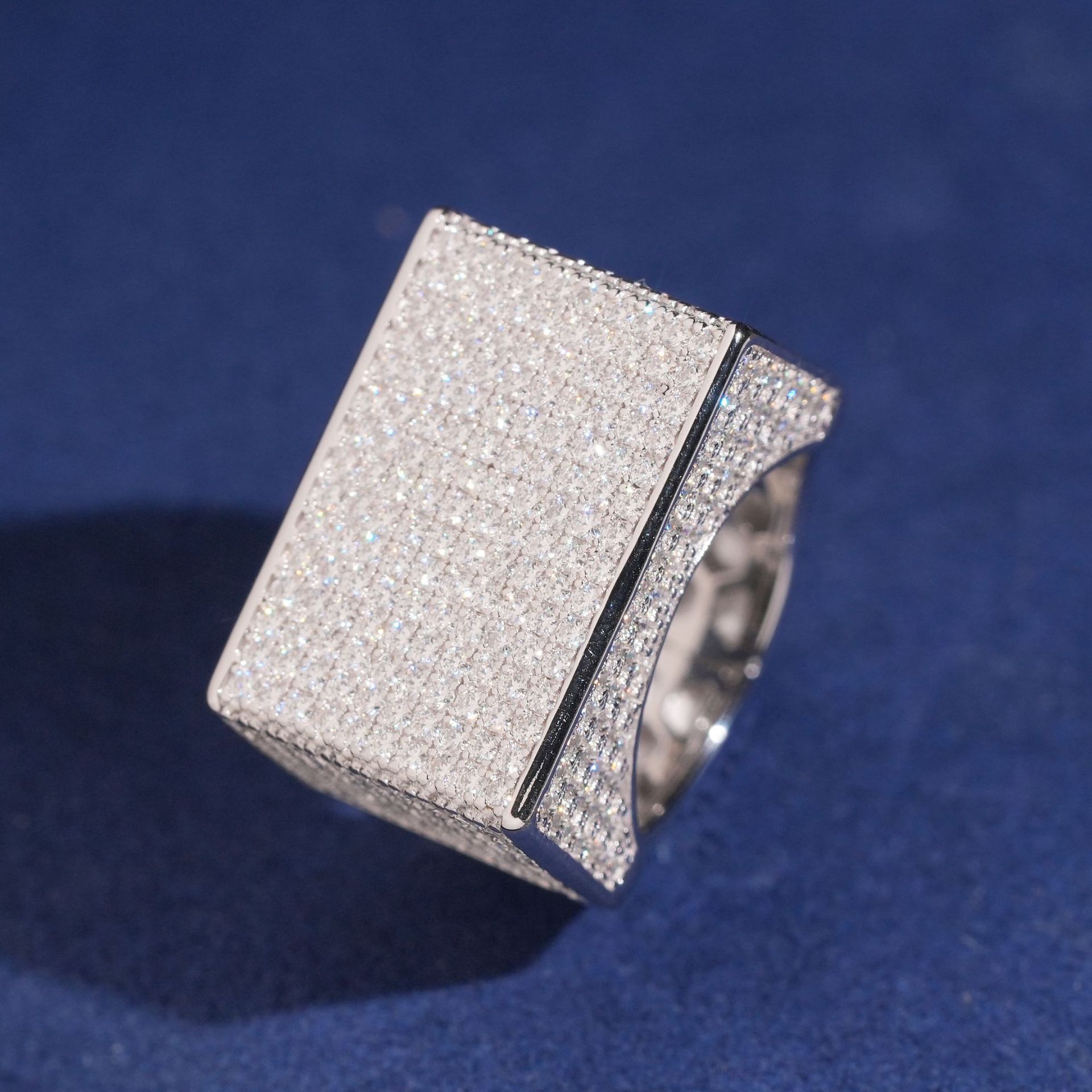 Creative rectangular prism super flash ring S925 Silver inlaid Moissanite Ring