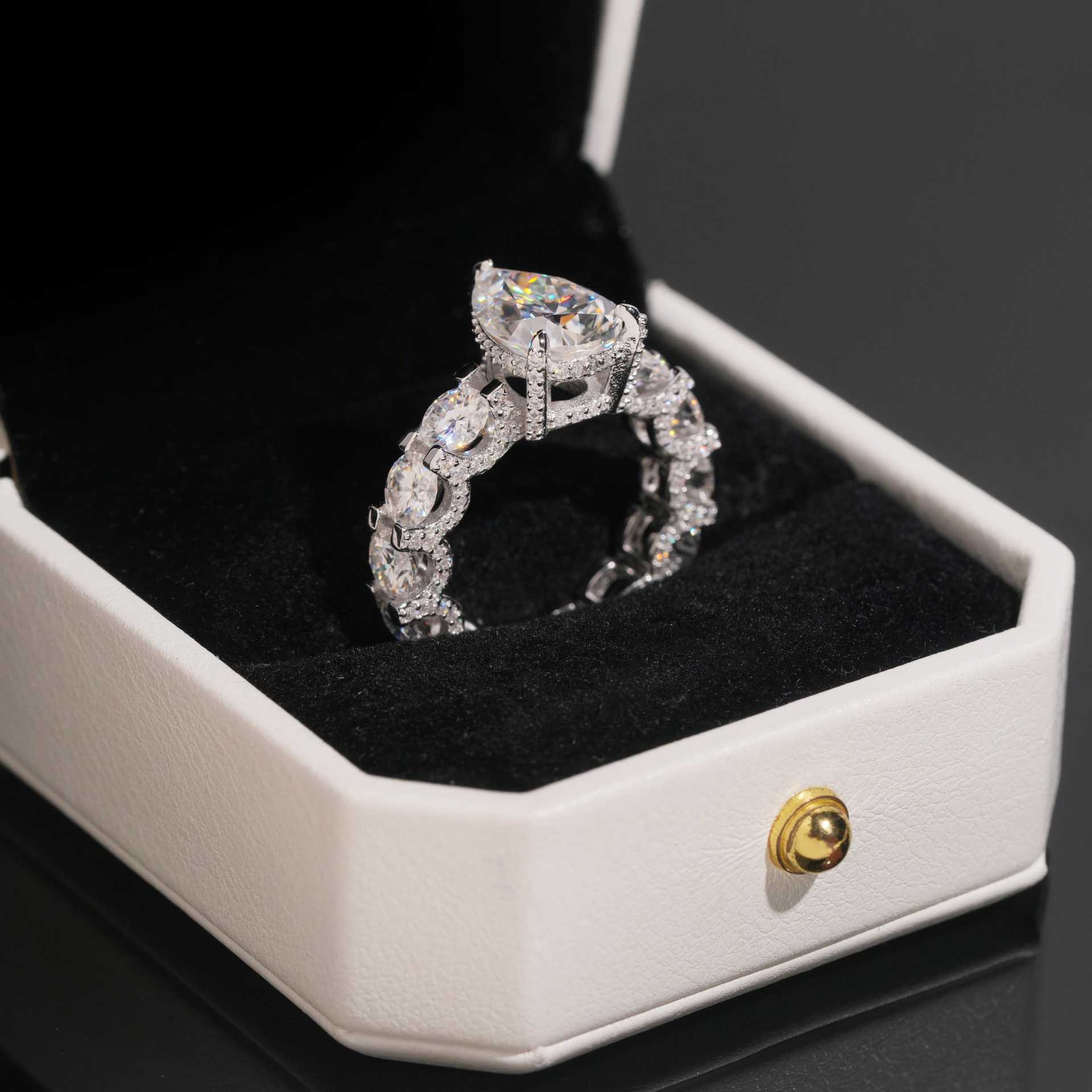Wedding ring S925 silver water droplet 9 * 13mm moissanite ring women