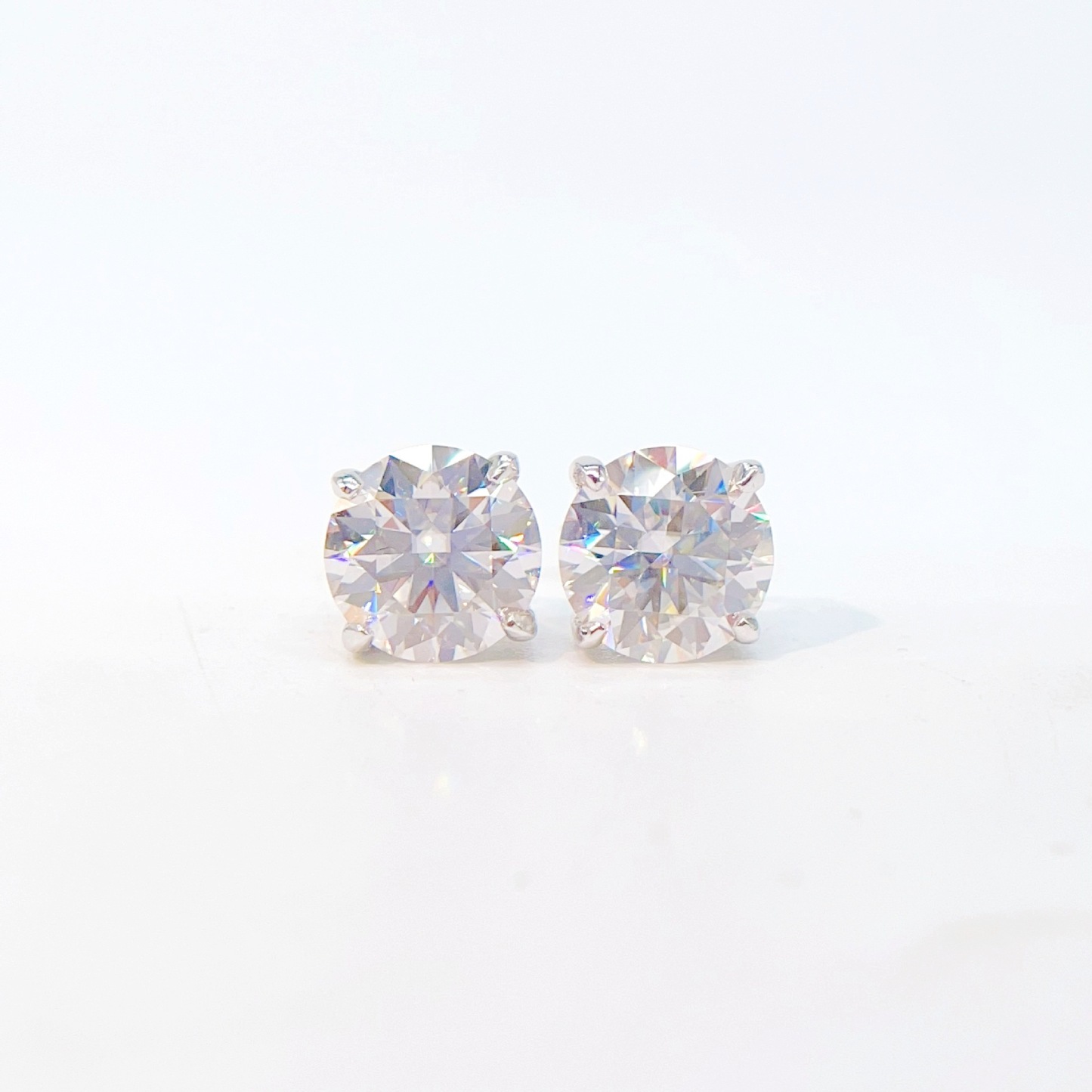 Silver inlaid moissanite ear stud single stone fashion ear stud