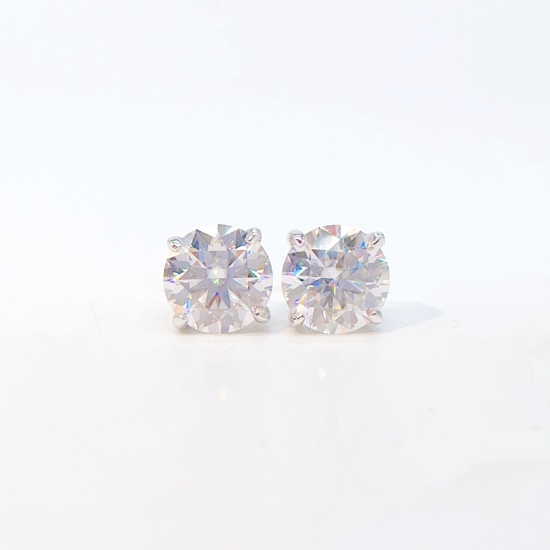 Silver inlaid moissanite ear stud single stone fashion ear stud