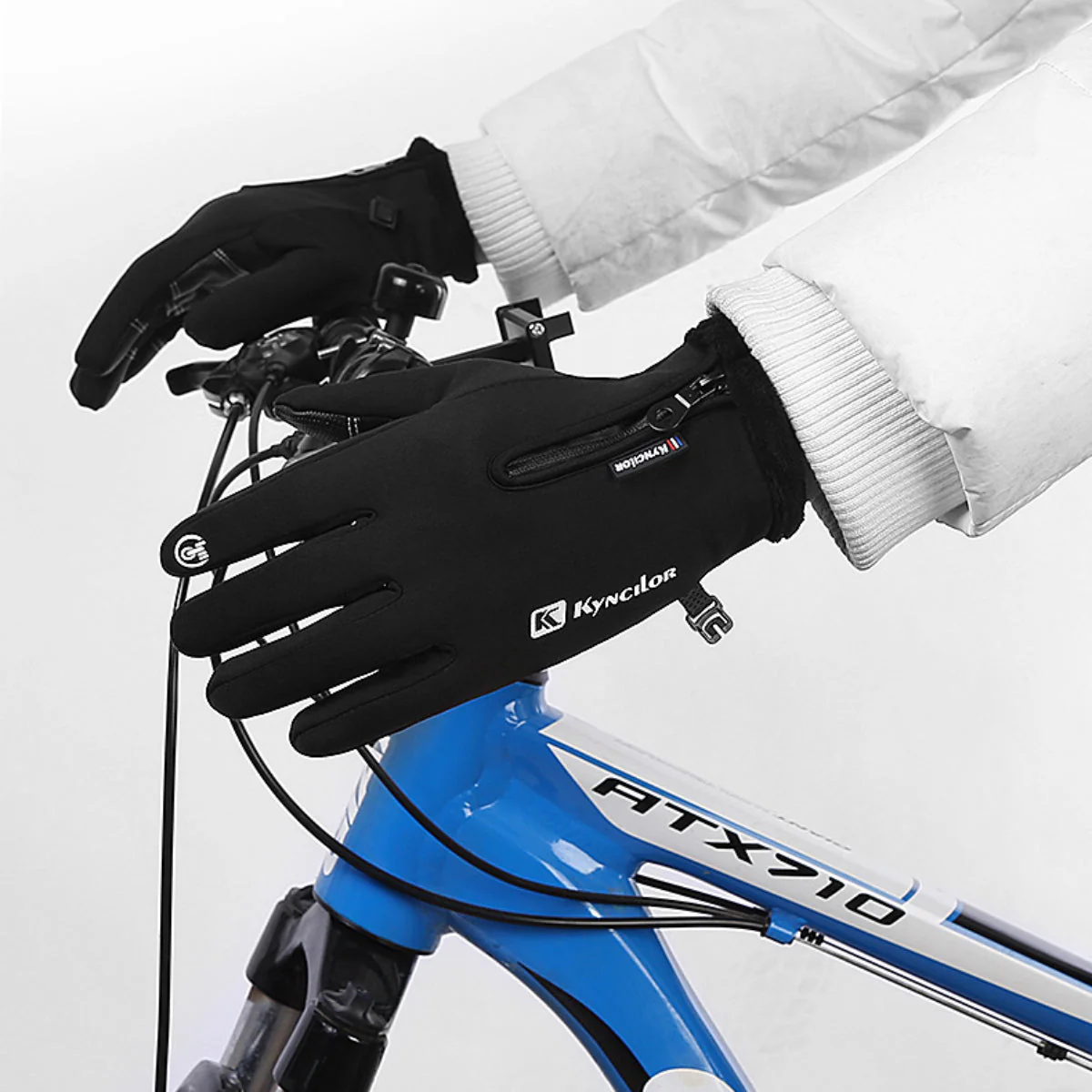 Warm wool sports gloves