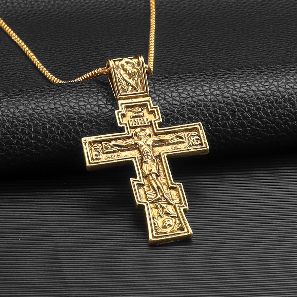 Ръчно изработен медальон с разпятието на Исус