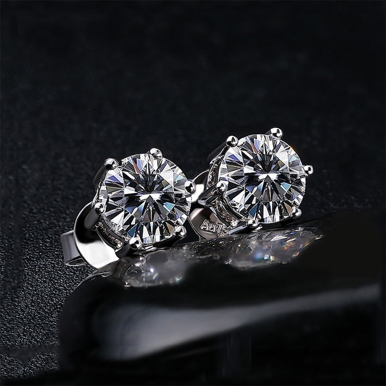 🔥 Гореща Разпродажба с 70% ОТСТЪПКА! 🔥 Класически Диамантени Обеци от Моисанит