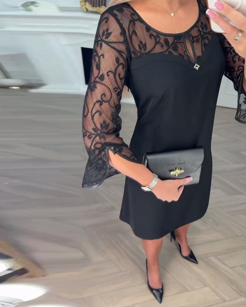 Едноцветна пачуърк рокля с дълъг ръкав