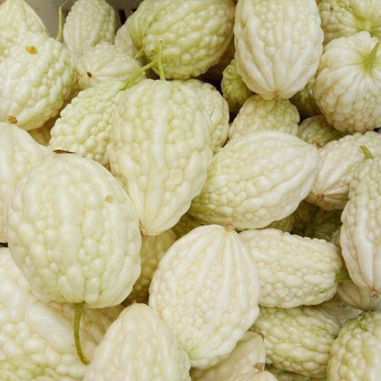 Семена от ябълка и балсамова круша