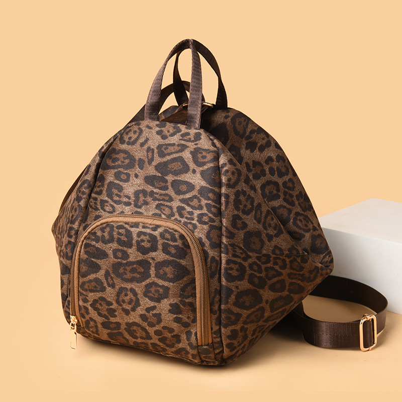 Висококачествена раница с леопардов принт за жени, подходяща за дейности на открито, ежедневно пътуване до работа и с голям капацитет.