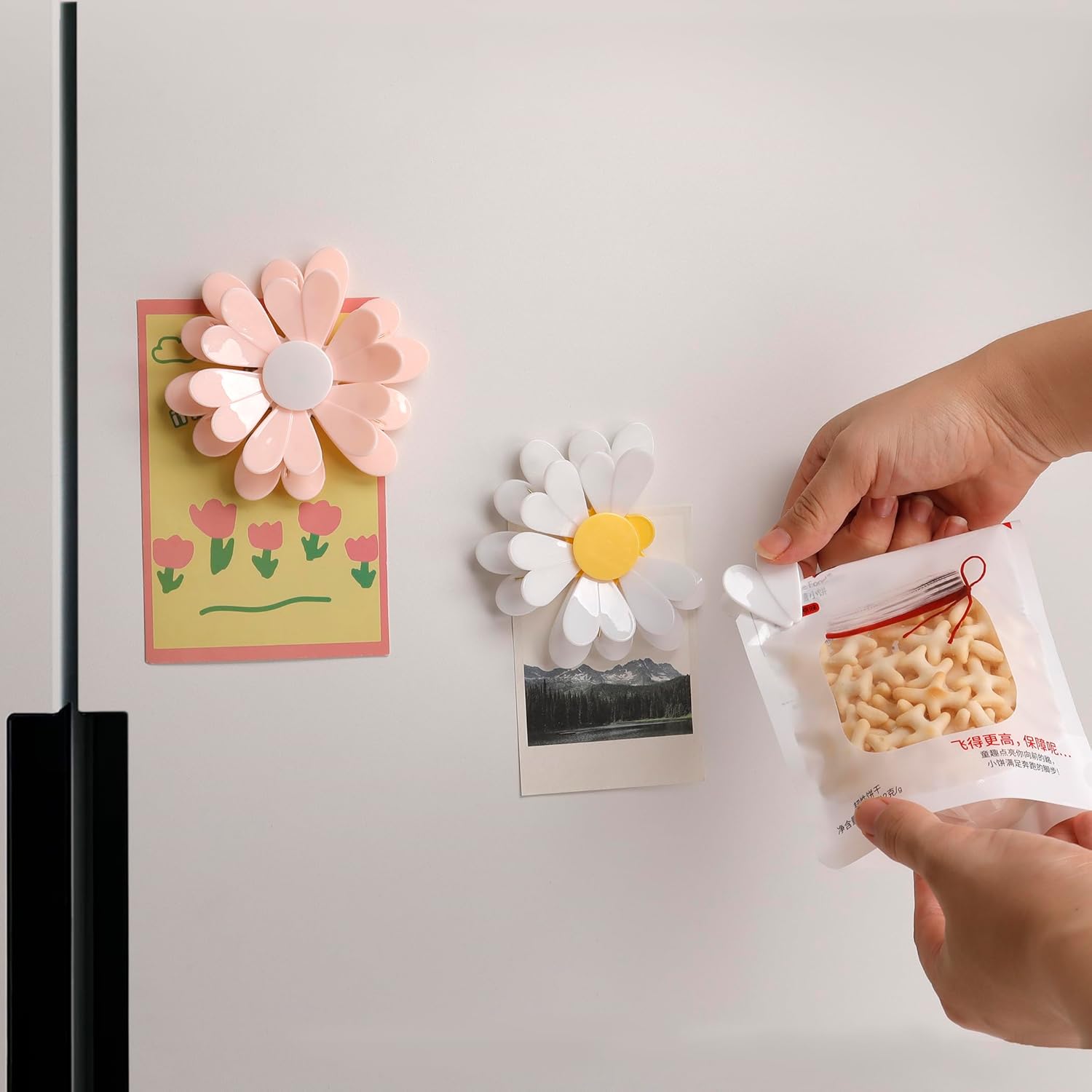 Fridge Magnetic chip clips （6 Bag Clips+1 Magnetic Base）Cute Food Sealing Clips - Cherry Blossom Bag Clips for Snack, Bread & Pet Food Storage, Fridge Organizer & Kitchen Decor Gift