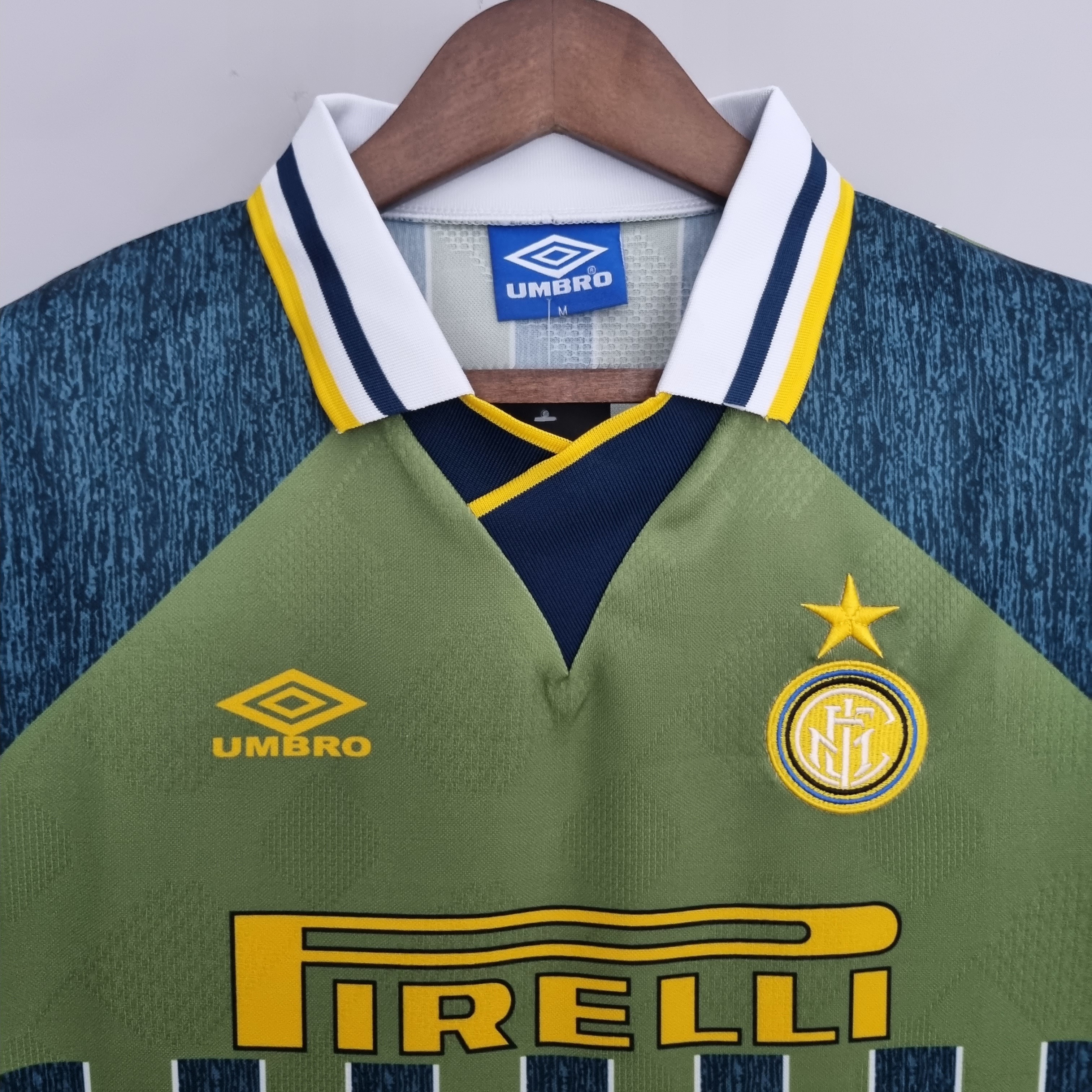1995/96 Inter Milan Retro (Away)