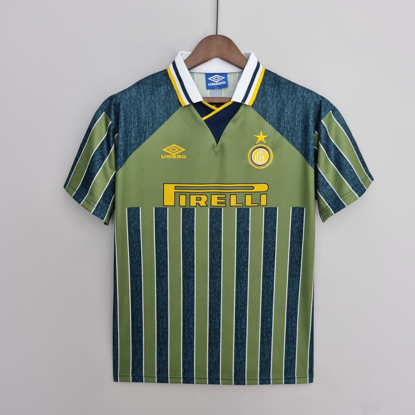 1995/96 Inter Milan Retro (Away)