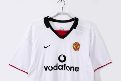 2002/04 Manchester United Retro (Away)