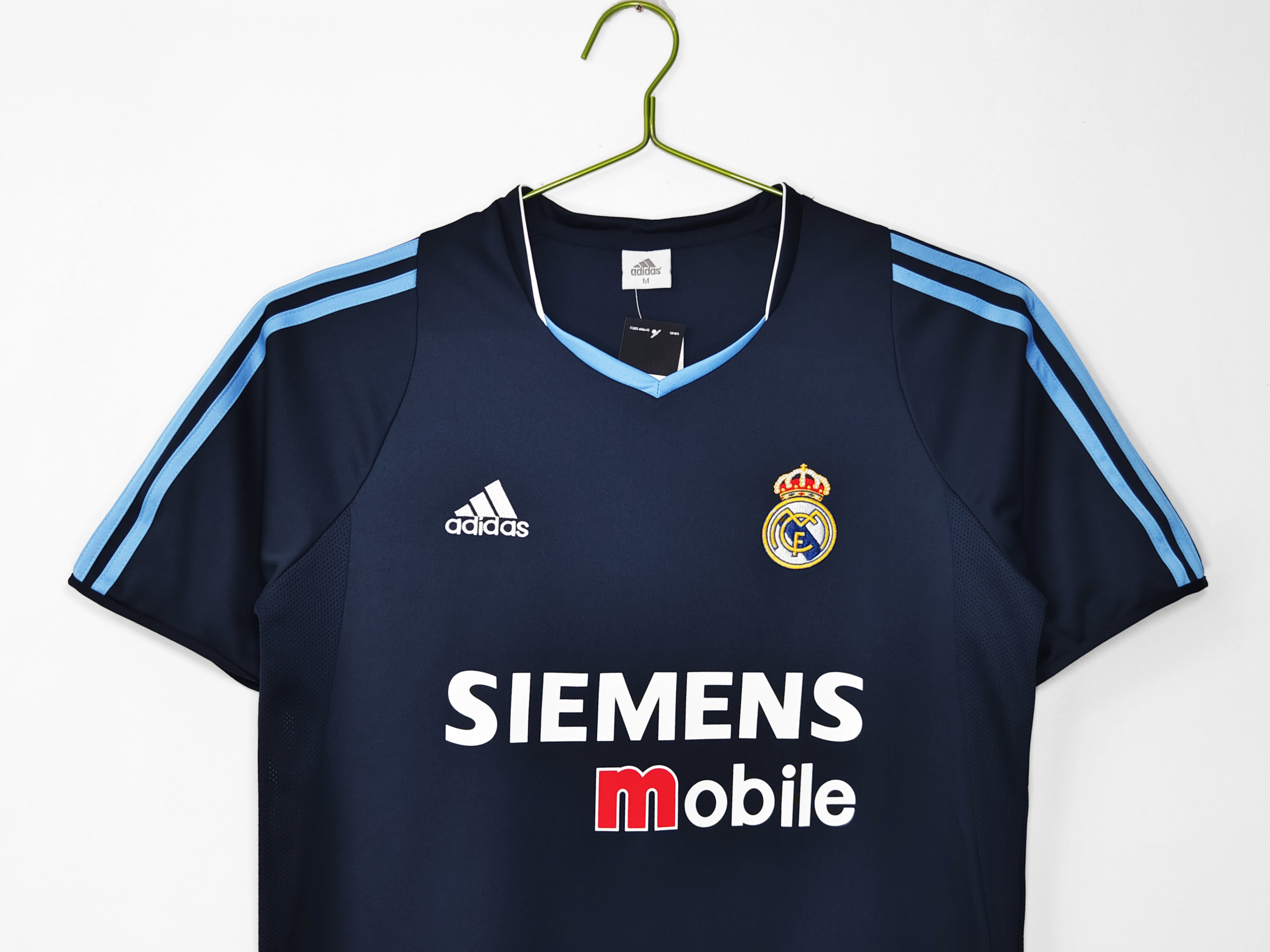 2003/04 Real Madrid Retro (Away)