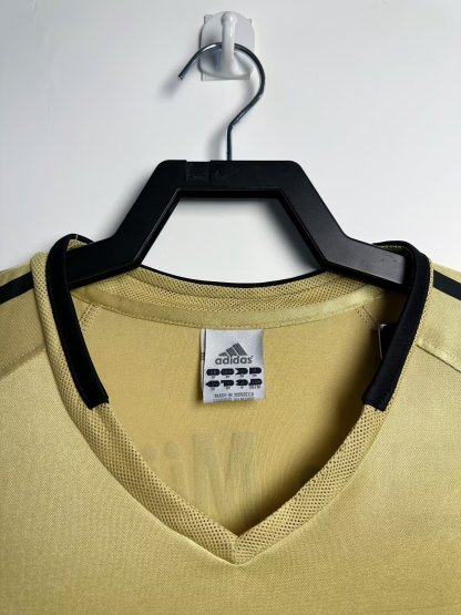 2005/06 Bayern Munich Retro (Away)