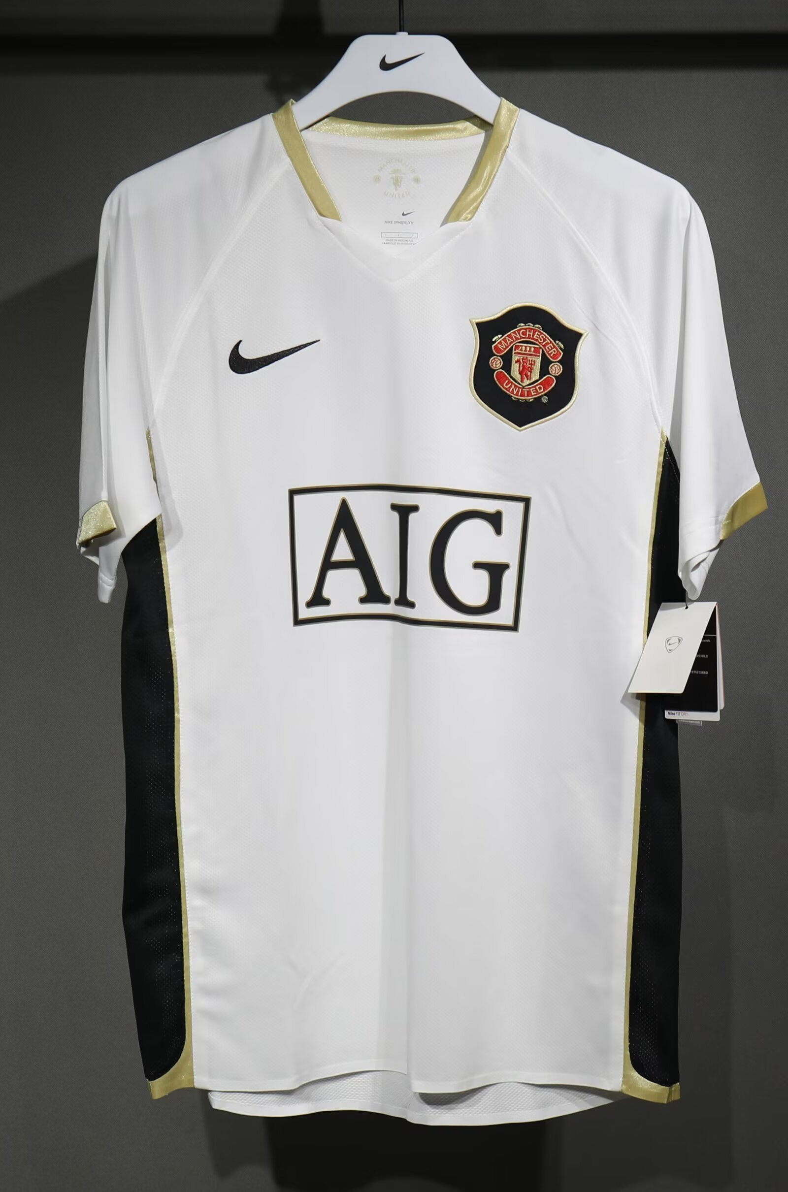 2006/07 Manchester United Retro (Away)