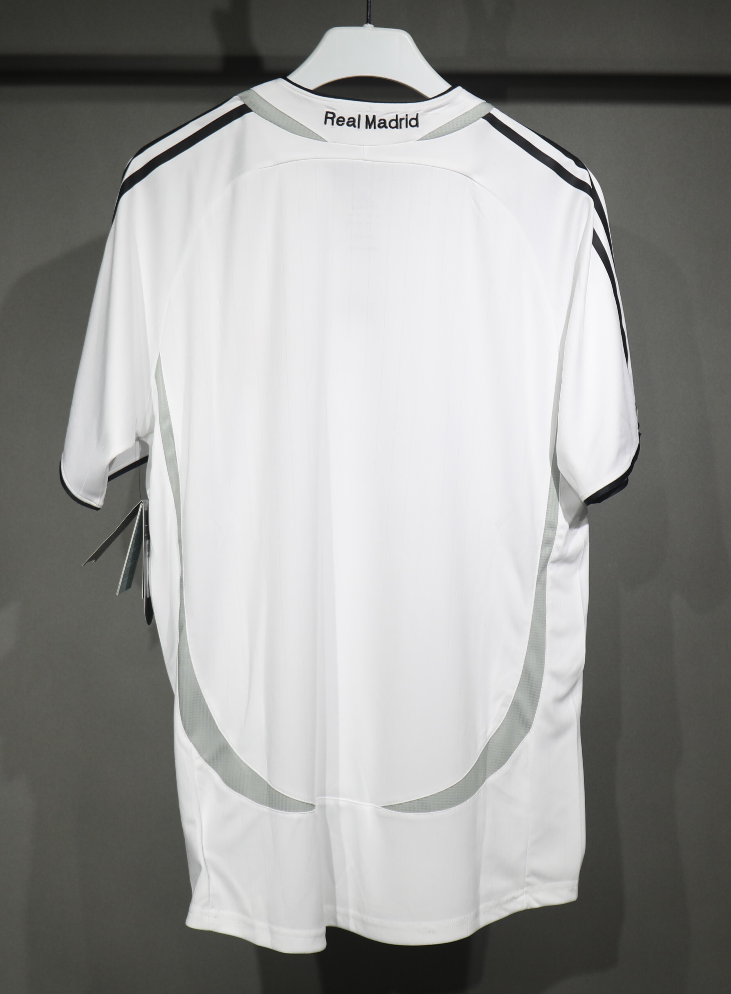 2006/07 Real Madrid Retro (Home)