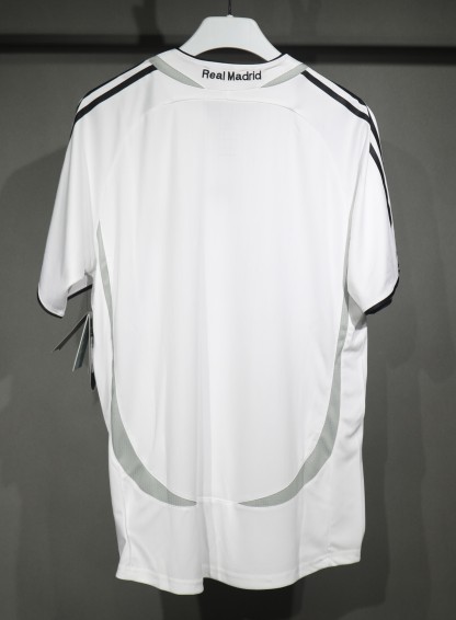 2006/07 Real Madrid Retro (Home)