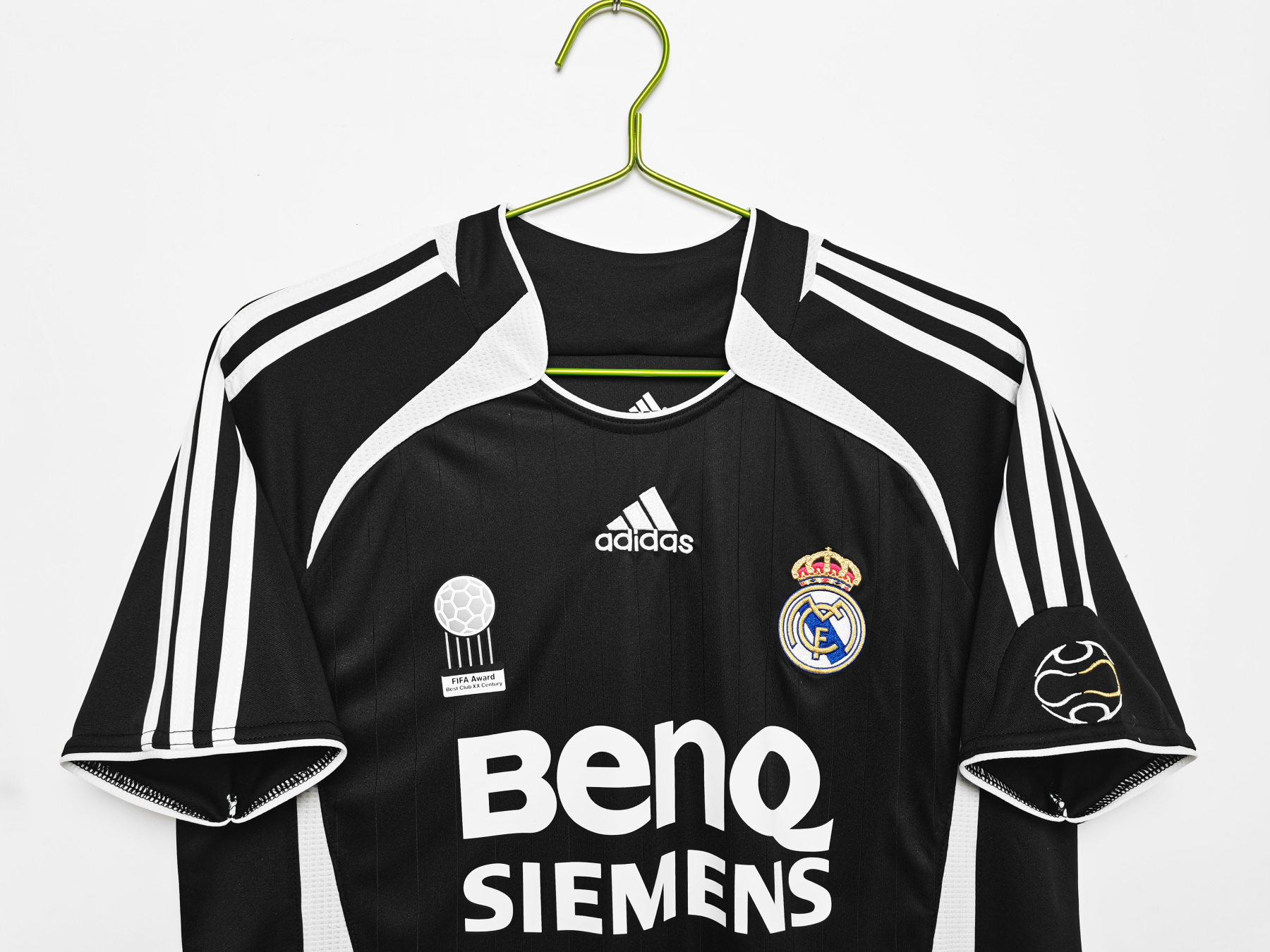 2006/07 Season Real Madrid Retro (Away)