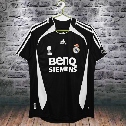 2006/07 Season Real Madrid Retro (Away)