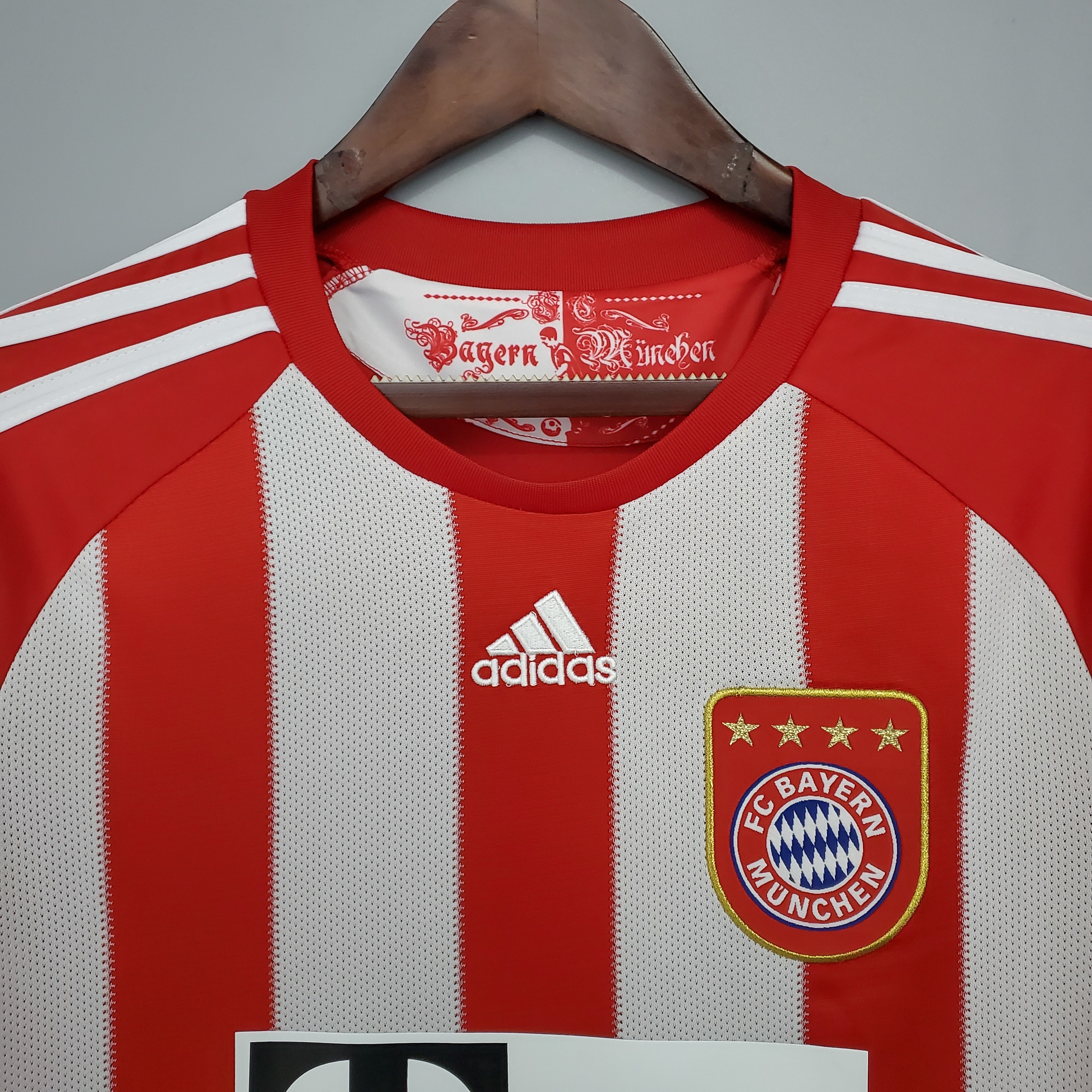 2010/11 Bayern Munich Retro (Home)