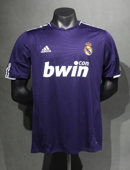 2010/11 Real Madrid Retro (Away 3rd)