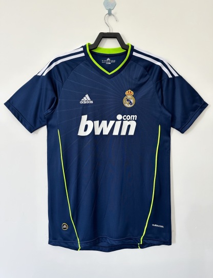 2010/11 Real Madrid Retro (Away)