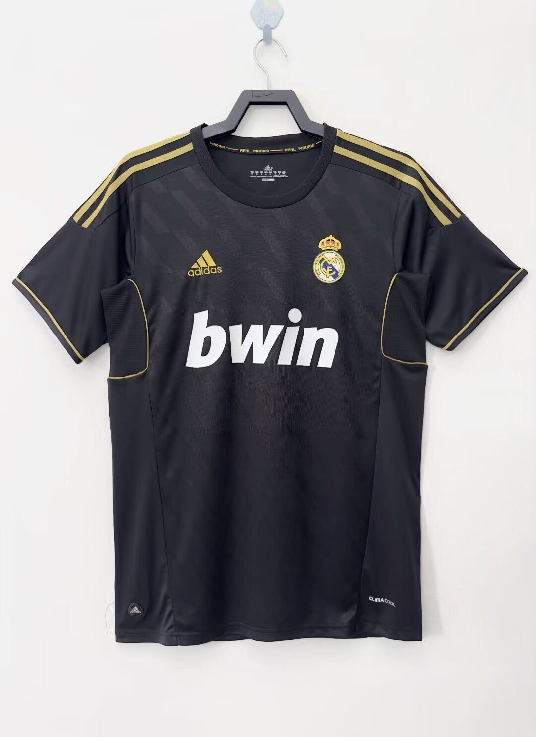2011/12 Real Madrid Retro (Away)