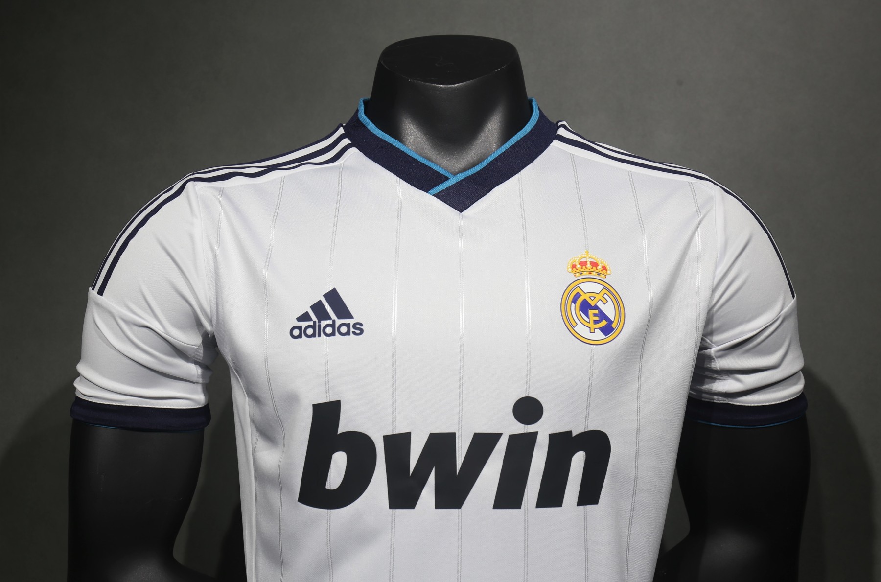 2012/13 Real Madrid Retro (Home)