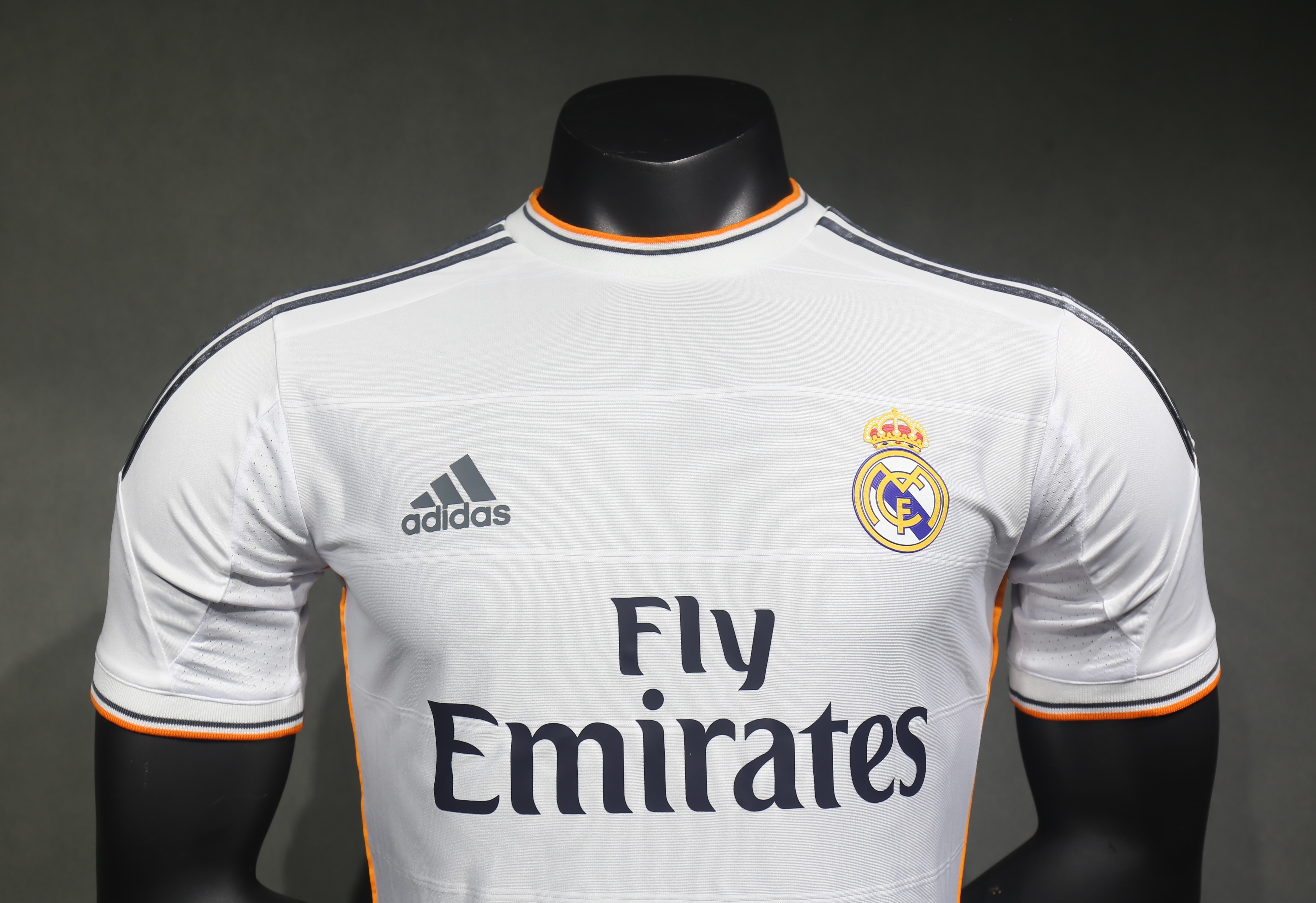 2013/14 Real Madrid Retro (Home)