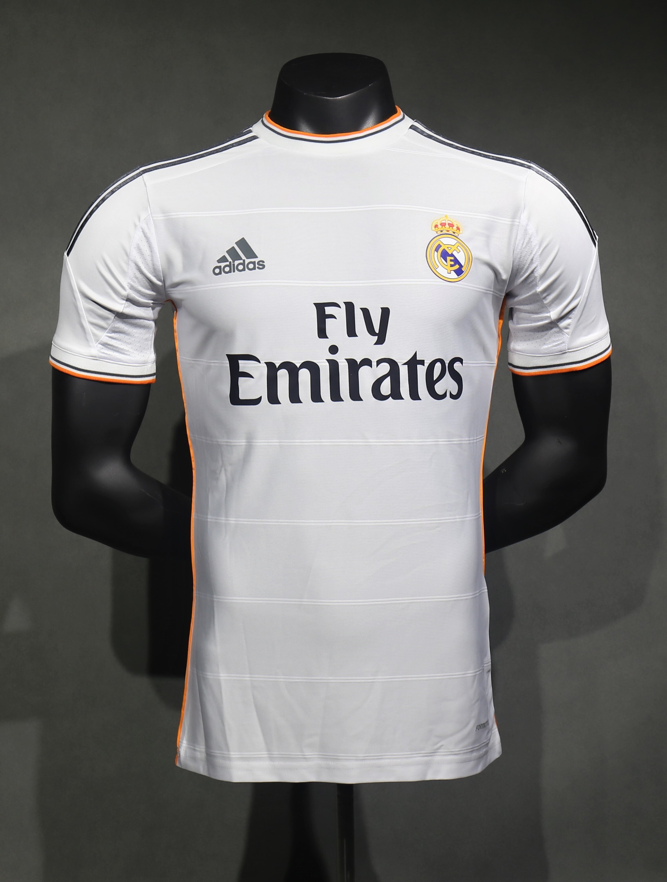 2013/14 Real Madrid Retro (Home)