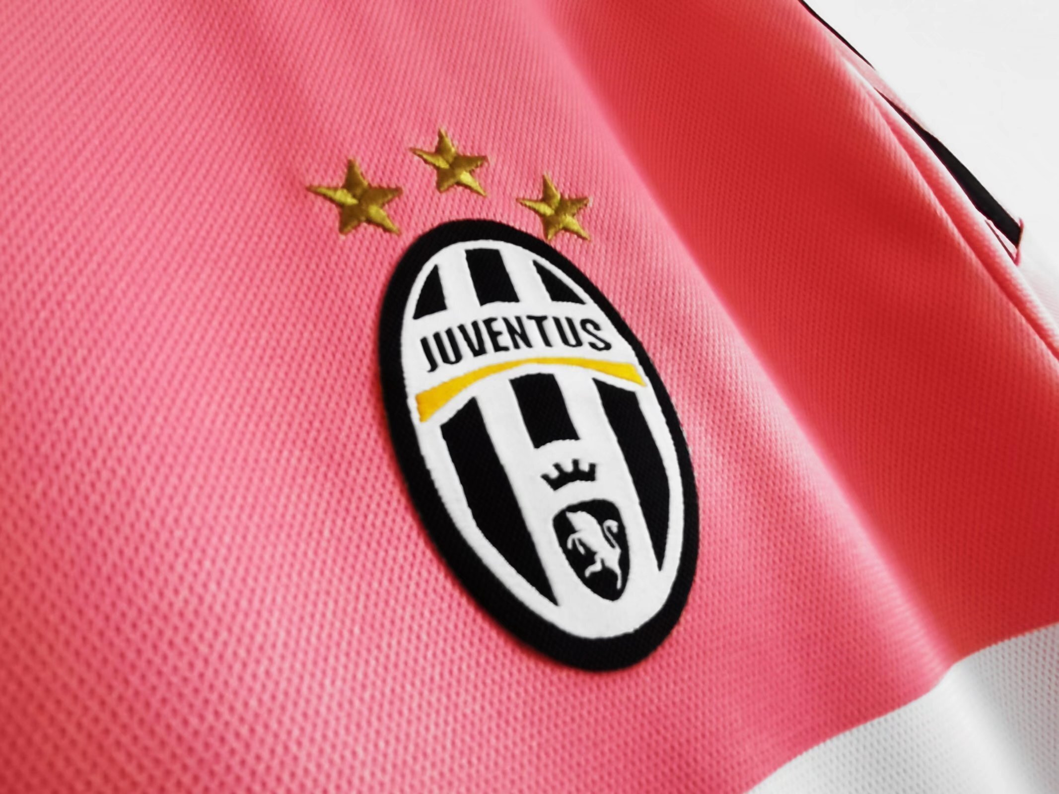 2015/16 Juventus Retro (Away)