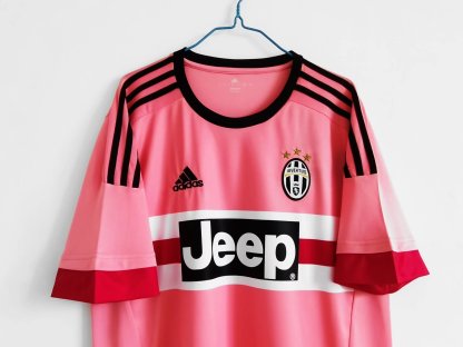 2015/16 Juventus Retro (Away)