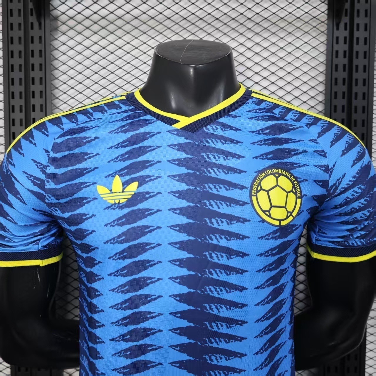 2026 World Cup Columbia Jersey (Away)
