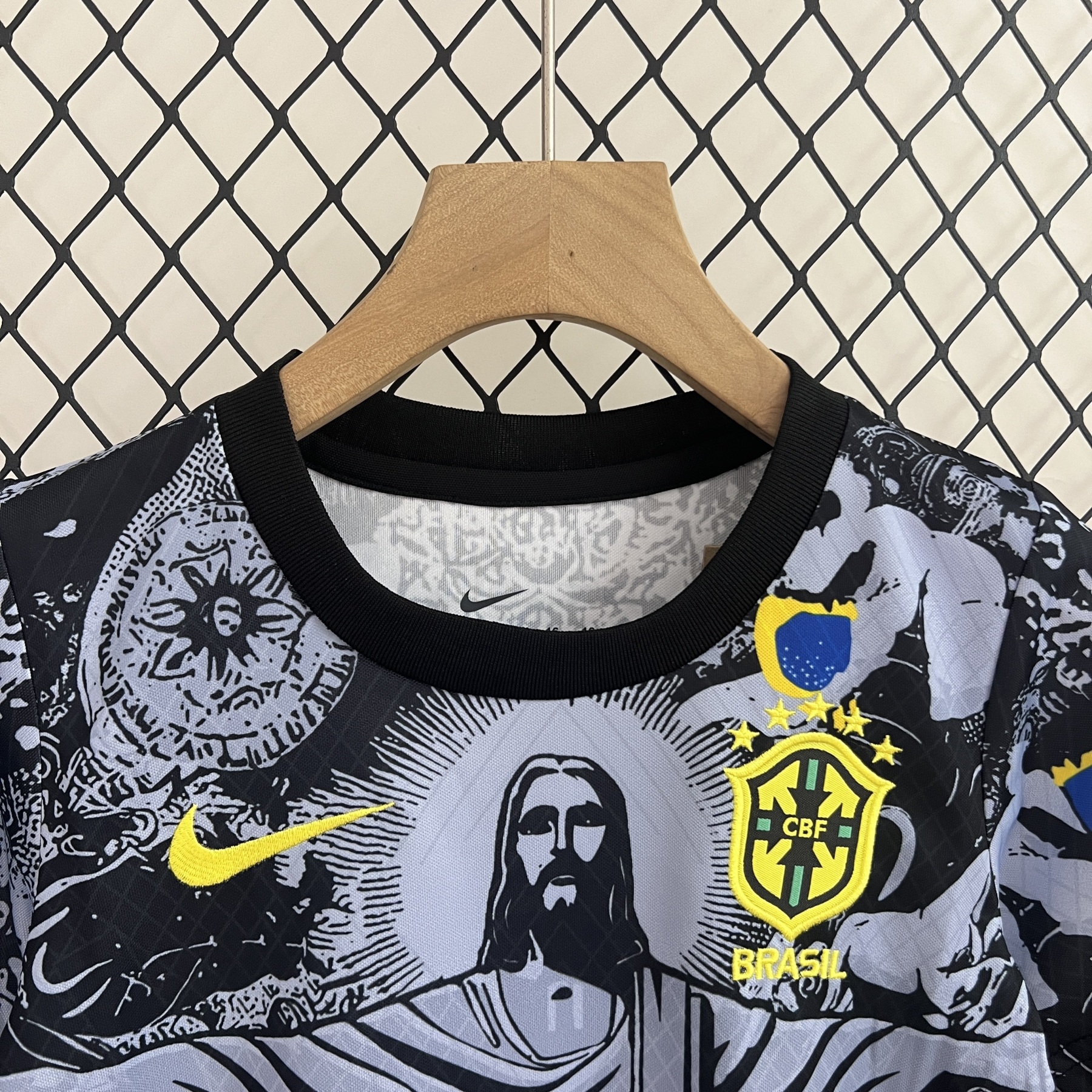 23-24 Brazil Christ The Redeemer Special Kit Kids