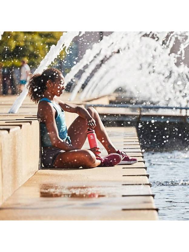 Takeya Originals 24 Oz Vacuum Insulated Stainless Steel Bottle With Spout Lid, Navy- SHEINEU