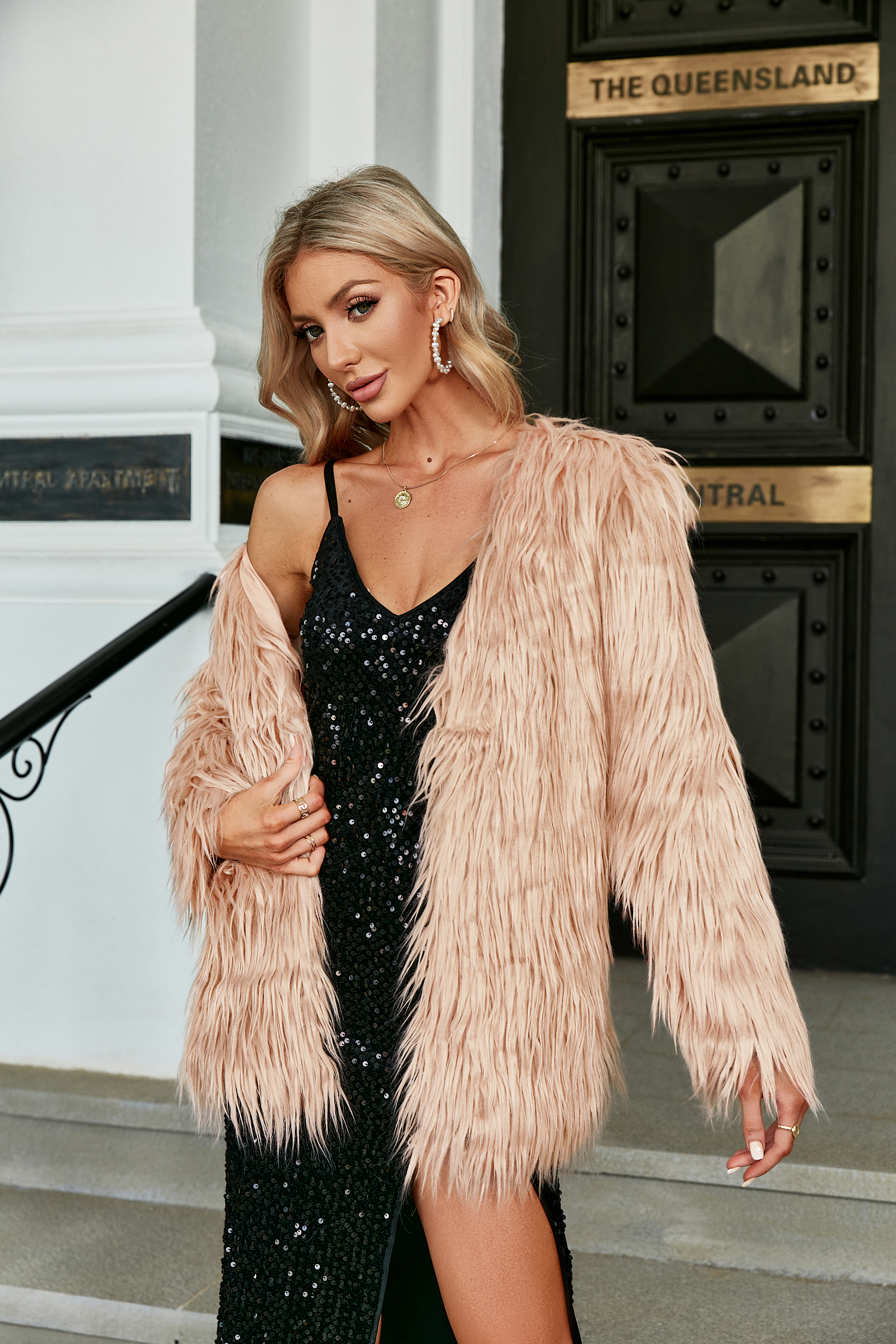 Elegant Long Evening Party Overcoat Faux Fur Coat